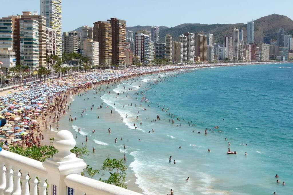 Apartamento Playa Levante Benidorm Ngoại thất bức ảnh